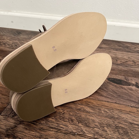 Mercy Made Vegan Sage Taupe Oxford - Picture 3 of 6